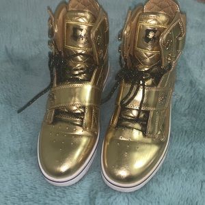 Gold vlado shoes USA size 7 EUR 37.5